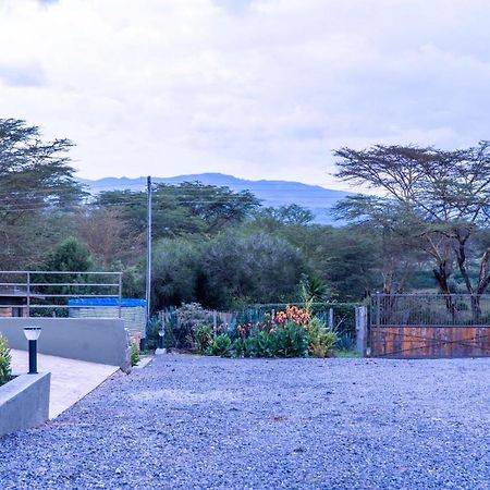 Alphas Homestay ナイバシャ エクステリア 写真